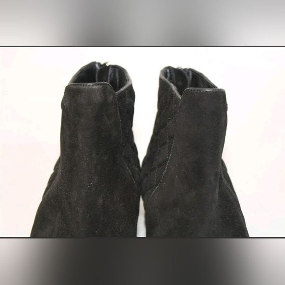 Aquatalia by Marvin K. 8.5 Suede Back Zip Chelsea Flat Ankle Boots - Picture 12 of 16